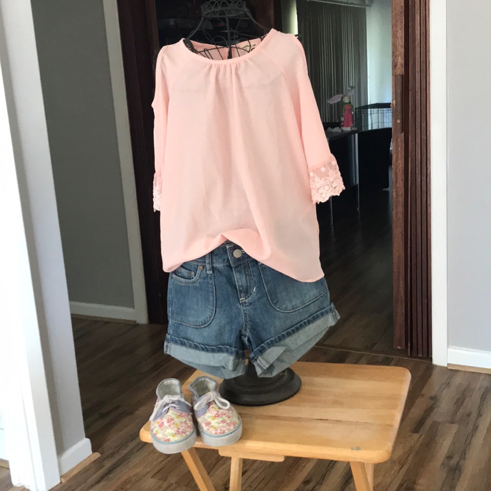 Monteau girl light pink cold shoulder top